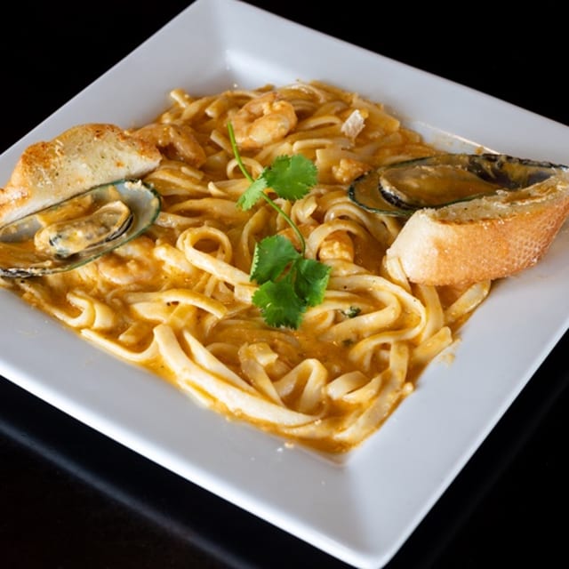 Pasta Kora (Mild or Hot).